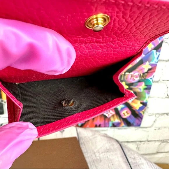 Gucci hot pink compact wallet with card holder and coin section - Picture 10 of 15